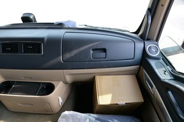 �й����� HOWO TX�ؿ� 460���� 6X4 ǣ����(����)ͼƬ