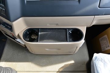 �й����� HOWO TX�ؿ� 460���� 6X4 ǣ����(����)ͼƬ