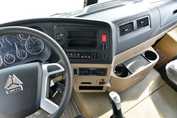 �й����� HOWO TX�ؿ� 460���� 6X4 ǣ����(����)ͼƬ