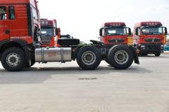 中国重汽 HOWO TX重卡 460马力 6X4 牵引车(国六)