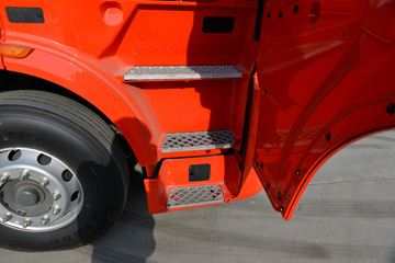 �й����� HOWO TH7�ؿ� 500���� 6X4 ǣ����(����)(ZZ4257V324HF1B)ͼƬ