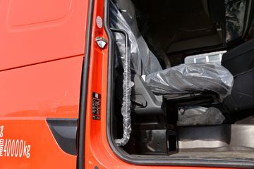 �й����� HOWO TH7�ؿ� 500���� 6X4 ǣ����(����)(ZZ4257V324HF1B)ͼƬ