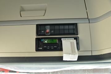 �й����� HOWO TH7�ؿ� 500���� 6X4 ǣ����(����)(ZZ4257V324HF1B)ͼƬ