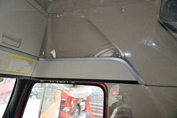 �й����� HOWO TH7�ؿ� 500���� 6X4 ǣ����(����)(ZZ4257V324HF1B)ͼƬ