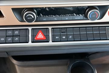 �й����� HOWO TH7�ؿ� 500���� 6X4 ǣ����(����)(ZZ4257V324HF1B)ͼƬ