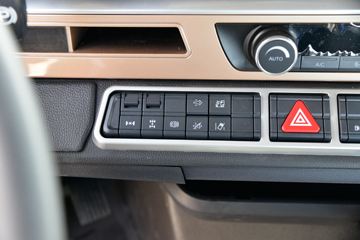 �й����� HOWO TH7�ؿ� 500���� 6X4 ǣ����(����)(ZZ4257V324HF1B)ͼƬ