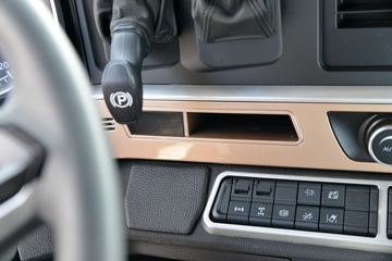 �й����� HOWO TH7�ؿ� 500���� 6X4 ǣ����(����)(ZZ4257V324HF1B)ͼƬ