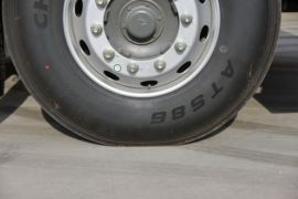 HOWO TH7&nbsp;牵引车底盘                                                图片