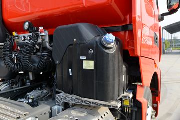 �й����� HOWO TH7�ؿ� 500���� 6X4 ǣ����(����)(ZZ4257V324HF1B)ͼƬ