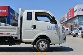 跨越者D5&nbsp;载货车外观                                                图片