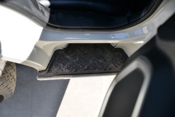 ������Խ��D5 ���ʰ� 1.6L 122���� 3.05���Ű�����С��(����)(SC1034UDW6B1)ͼƬ