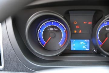 ������Խ��D5 ���ʰ� 1.6L 122���� 3.05���Ű�����С��(����)(SC1034UDW6B1)ͼƬ