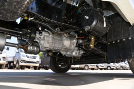 跨越者D5&nbsp;载货车底盘                                                图片