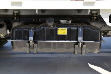 ������Խ��D5 ���ʰ� 1.6L 122���� 3.05���Ű�����С��(����)(SC1034UDW6B1)ͼƬ