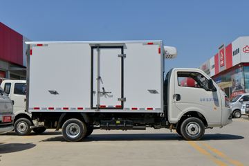 ������Խ��D5 PLUS ������ 1.6L 122���� ���� 3.64�׵�����س�(SC5034XLCUFD6B2)ͼƬ