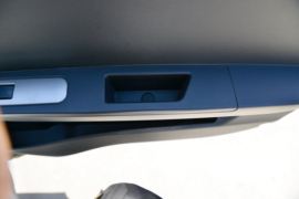 跨越者D5&nbsp;冷藏车驾驶室图片