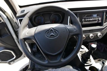 ������Խ��D5 PLUS ������ 1.6L 122���� ���� 3.64�׵�����س�(SC5034XLCUFD6B2)ͼƬ