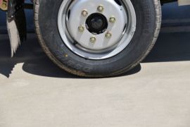 跨越者D5&nbsp;冷藏车底盘图片