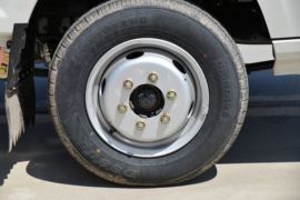 跨越者D5&nbsp;冷藏车底盘图片