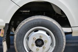 跨越者D5&nbsp;冷藏车底盘图片