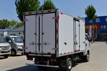 ������Խ��D5 PLUS ������ 1.6L 122���� ���� 3.64�׵�����س�(SC5034XLCUFD6B2)ͼƬ