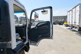 德龙K3000&nbsp;载货车驾驶室                                               图片