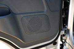 陕汽轻卡 德龙K3000 舒适版 130马力 4.18米单排栏板轻卡(国六)(YTQ1041KH331)