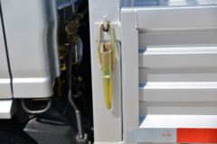 陕汽轻卡 德龙K3000 舒适版 130马力 4.18米单排栏板轻卡(国六)(YTQ1041KH331)