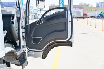 �������ó� ����X9 ���ذ� 150���� 4.15�׵�����ʽ�Ῠ(����)ͼƬ