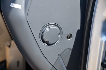 �������ó� ����X9 ���ذ� 150���� 4.15�׵�����ʽ�Ῠ(����)ͼƬ