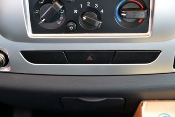 �������ó� ����X9 ���ذ� 150���� 4.15�׵�����ʽ�Ῠ(����)ͼƬ