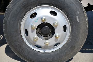 �������ó� ����X9 ���ذ� 150���� 4.15�׵�����ʽ�Ῠ(����)ͼƬ