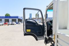 陕汽商用车 轩德X9 150马力 4X2 4.15米单排栏板轻卡(SX1040NP6331)