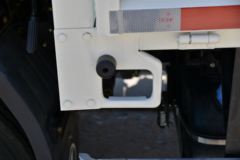 陕汽商用车 轩德X9 150马力 4X2 4.15米单排栏板轻卡(SX1040NP6331)