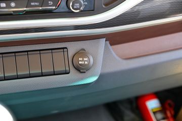 �������ó� ������9 ���˰� 150���� 4X2 4.15�׵��������Ῠ(����)ͼƬ