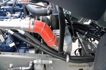 �й������ɶ����ó� ��ʨ 130���� 4X2 3.2����ж��(����)(CDW3044F321BFH)ͼƬ