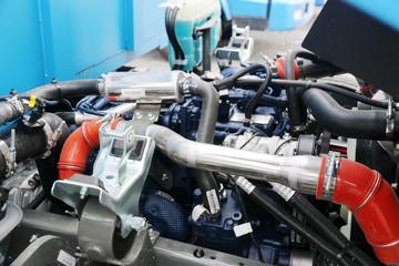 �й������ɶ����ó� ��ʨ 130���� 4X2 3.2����ж��(����)(CDW3044F321BFH)ͼƬ