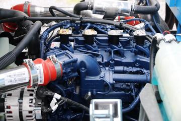 �й������ɶ����ó� ��ʨ 130���� 4X2 3.2����ж��(����)(CDW3044F321BFH)ͼƬ