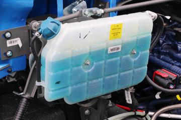 �й������ɶ����ó� ��ʨ 130���� 4X2 3.2����ж��(����)(CDW3044F321BFH)ͼƬ