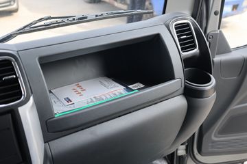 ���� ������D6-M ���ܰ��׼�� 140���� 4.2�׵�����ʽ�Ῠ(����)ͼƬ