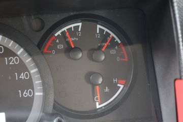 ���� ������D6-M ���ܰ��׼�� 140���� 4.2�׵�����ʽ�Ῠ(����)ͼƬ