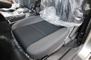 ���� ������D6-M ���ܰ��׼�� 140���� 4.2�׵�����ʽ�Ῠ(����)ͼƬ