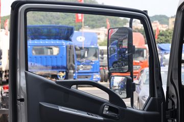 ���� ������D6-M ���ܰ��׼�� 140���� 4.2�׵�����ʽ�Ῠ(����)ͼƬ