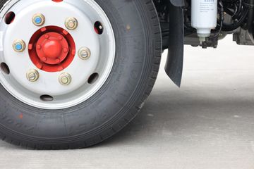 ���� ������D6-M ���ܰ��׼�� 140���� 4.2�׵�����ʽ�Ῠ(����)ͼƬ