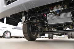 江铃 凯运蓝鲸 122马力 4X2 4.02米冷藏车(JX5045XLCTG26)