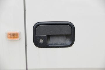 ���� ˳��խ�� 122���� 4X2 4.13����س�(����)(JX5041XLCTG26)ͼƬ