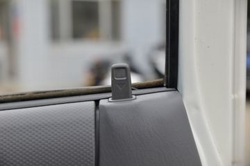 ���� ˳��խ�� 122���� 4X2 4.13����س�(����)(JX5041XLCTG26)ͼƬ