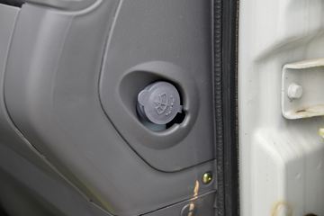 ���� ˳��խ�� 122���� 4X2 4.13����س�(����)(JX5041XLCTG26)ͼƬ