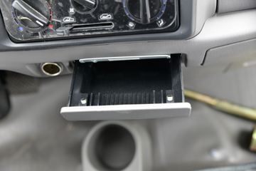 ���� ˳��խ�� 122���� 4X2 4.13����س�(����)(JX5041XLCTG26)ͼƬ