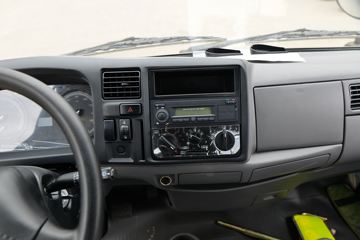 ���� ˳��խ�� 122���� 4X2 4.13����س�(����)(JX5041XLCTG26)ͼƬ